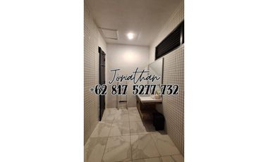 Villa Modern 5 Kamar Tidur Freehold di Pantai Nelayan Canggu - VSKHE