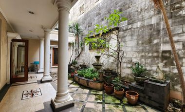 Dijual RUMAH HOOK  MEWAH DI VILLA PERMATA GADING