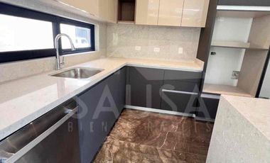 CASA EN RENTA EN PRIVADA EL ENCINO , NUEVA EQUIPADA !!