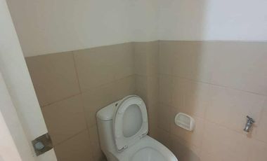 CONDO FOR SALE: 2 Bedroom 100sqm Semi-Furnished Unit in Paranaque - Oak Harbor Residences