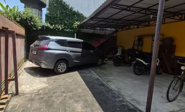 Annual Rental: Stylish Gianyar Villa 2BR + Private Pool & Office Space