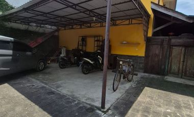 Annual Rental: Stylish Gianyar Villa 2BR + Private Pool & Office Space