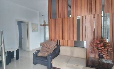 DiSewakan Rumah Fresh Renovasi Kondisi Furnished di GLC Cluster Amerika - (PW358)