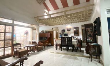 ISTIMEWA ! RUMAH MEWAH DENGAN LINGKUNGAN TENANG DAN NYAMAN DI TURANGGA
