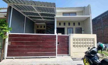 Jual Rumah Baru
Lokasi Wage Aloha, Jl Jeruk
Taman Sidoarjo

Luas 60m2 ( 6x10 )
Posisi Hook
LB Tipe 39
KT 2 KM 1
Hadap Timur
Air Sumur
Row jln 6m
Surat SHM

*Promo Bulan Ini*

*Harga 400 Juta NETT* Cash Only

*Harga 450 Juta NETT* KPR

NB :
- Posisi Hook
- KPR Free Semua Biaya Kecuali Biaya Asuransi dan Blokir Angsuran
