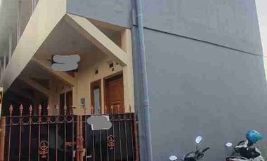 Jual Kost Aktif
Wage Aloha, Taman
Sidoarjo

Luas 139m2
Dimensi 7x20
LB 200m2 ( 2 Lantai )
Hadap Timur
Kmr tidur 12
Kmr mandi dalam
Listrik Induk ( Ada Pembagi )
Air Sumur
Row jln 3m
Surat SHM
Tarif Kost 550ribu/bln
Ada Dapur, Ada Jemuran
Ada Parkir Motor
Sudah di Renovasi

*Turun Harga 790 Juta*
Cash Only