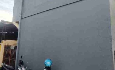 Jual Kost Aktif
Wage Aloha, Taman
Sidoarjo

Luas 139m2
Dimensi 7x20
LB 200m2 ( 2 Lantai )
Hadap Timur
Kmr tidur 12
Kmr mandi dalam
Listrik Induk ( Ada Pembagi )
Air Sumur
Row jln 3m
Surat SHM
Tarif Kost 550ribu/bln
Ada Dapur, Ada Jemuran
Ada Parkir Motor
Sudah di Renovasi

*Turun Harga 790 Juta*
Cash Only