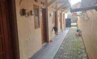 Jual Kost Aktif
Wage Aloha, Taman
Sidoarjo

Luas 139m2
Dimensi 7x20
LB 200m2 ( 2 Lantai )
Hadap Timur
Kmr tidur 12
Kmr mandi dalam
Listrik Induk ( Ada Pembagi )
Air Sumur
Row jln 3m
Surat SHM
Tarif Kost 550ribu/bln
Ada Dapur, Ada Jemuran
Ada Parkir Motor
Sudah di Renovasi

*Turun Harga 790 Juta*
Cash Only