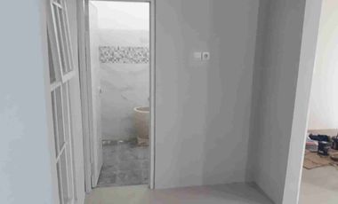 Jual Rumah Baru
*Perum Taman Surya Kencana* 
Grogol Tulangan Sidoarjo

Luas tanah : 90 m2
Dimensi : 6x15
Luas bangunan : 60 m2
Lantai : 1
Kmr tidur : 3
Kmr mandi : 1
Hadap : timur
PLN : 1300
Air : sumur
Row jln : 6m
Surat : SHM

Harga 450 Juta
Cash / KPR