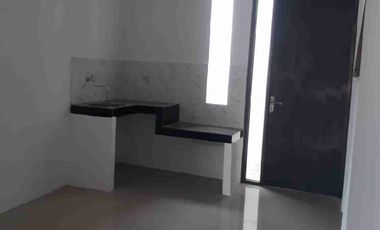 Jual Rumah Baru

*Perum Taman Surya Kencana* 
Grogol Tulangan Sidoarjo

Luas tanah : 90 m2
Dimensi : 6x15
Luas bangunan : 60 m2
Lantai : 1
Kmr tidur : 3
Kmr mandi : 1
Hadap : utara
PLN : 1300
Air : sumur
Row jln : 6m
Surat : SHM

Harga 450 Juta
Cash / KPR