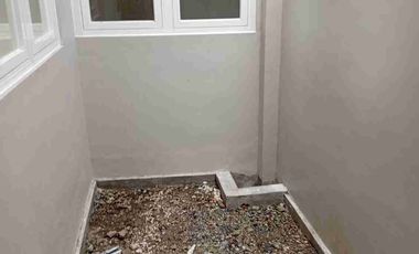 jual rumah kokoh bagus strategis minimalis daerah juanda