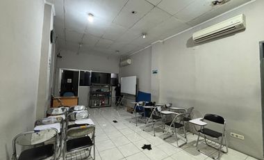 Ruko Gandeng 2 Unit Mampang Prapatan Harga Dibawah NJOP