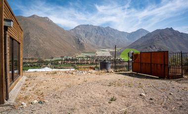 Sitio urbano de 737 m2 con linda casa. Electricidad y agua potable instaladas. Valle del Elqui. $68 millones