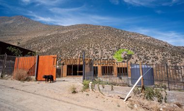 Sitio urbano de 737 m2 con linda casa. Electricidad y agua potable instaladas. Valle del Elqui. $68 millones