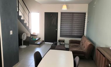 Casa amueblada en clúster con alberca en Fracc. Residencial del Bosque. Cerca de Tamsa