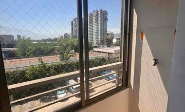 Se vende departamento amplio en Gran Avenida 80 millones
