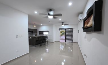 Casa en venta en Privada Floresta con 3 habitaciones y 3 baños