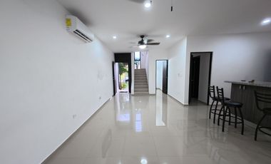 Casa en venta en Privada Floresta con 3 habitaciones y 3 baños