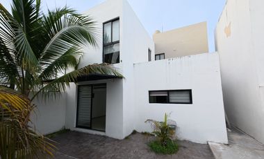 Casa en venta en Privada Floresta con 3 habitaciones y 3 baños