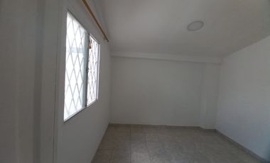 ARRIENDO APARTAMENTO   BARRIO RICAUTE  4 PISO