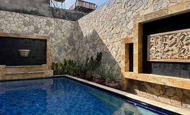 Disewakan / Dijual Rumah Cantik dengan Kolam Renang di Cipete – Lokasi Premium Dekat MRT & Sekolah Internasional