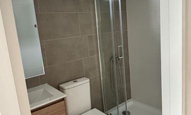 Departamento 2 dorm, 2 b, 1 estacionamiento. Ed Plaza Los Canelos, San Pedro de la Paz