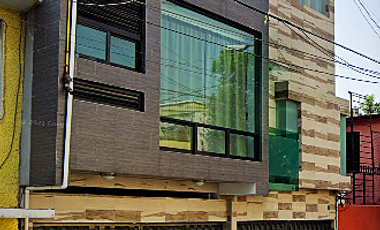 CASA EN LA COLONIA MOCTEZUMA