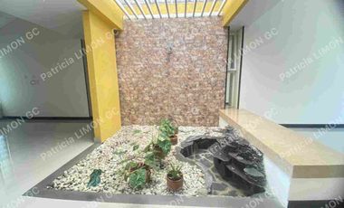 Se vende casa de un piso. en el castillo