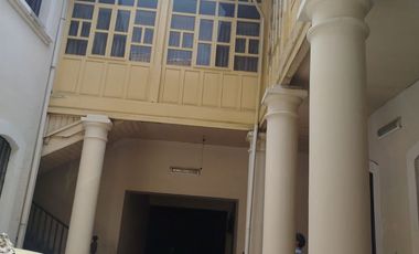 VENDO CASA GRANDE COLONIAL, EN LA SALINAS, BUEN PRECIO.