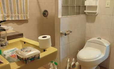 VENDO CASA GRANDE COLONIAL, EN LA SALINAS, BUEN PRECIO.
