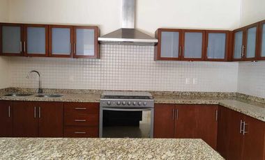 CASA EN RENTA DENTRO DE COTO EN CIUDAD GRANJA CERCA DE LA UP, DEL PARQUE METROPOLITANO, PERIFERICO PONIENTE, CIUDAD JUDICIAL Y UVM