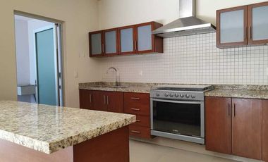 CASA EN RENTA DENTRO DE COTO EN CIUDAD GRANJA CERCA DE LA UP, DEL PARQUE METROPOLITANO, PERIFERICO PONIENTE, CIUDAD JUDICIAL Y UVM