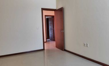 CASA EN RENTA DENTRO DE COTO EN CIUDAD GRANJA CERCA DE LA UP, DEL PARQUE METROPOLITANO, PERIFERICO PONIENTE, CIUDAD JUDICIAL Y UVM