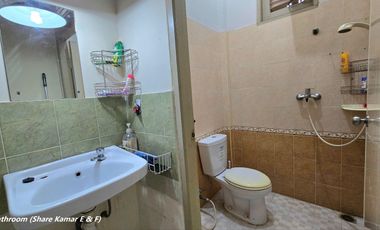 Townhouse 2 storeys full furnished 6 Bedrooms 4 Bathrooms