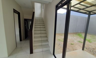 Dijual Rumah Tatar Simakirana Kota Baru Parahyangan