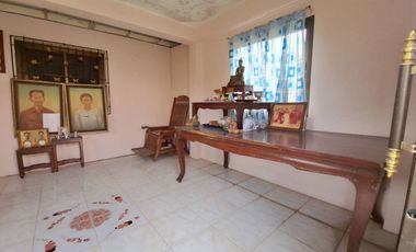 Exceptional 2-House Family Retreat on 1+ Rai Land For Sale, Mak Khaeng, Udon Thani, Thailand