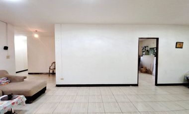 Exceptional 2-House Family Retreat on 1+ Rai Land For Sale, Mak Khaeng, Udon Thani, Thailand
