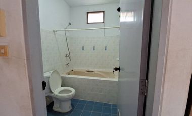 Exceptional 2-House Family Retreat on 1+ Rai Land For Sale, Mak Khaeng, Udon Thani, Thailand