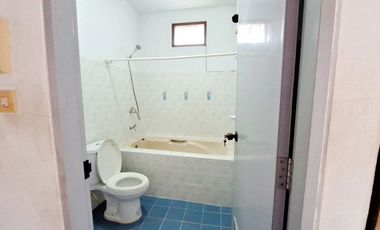 Exceptional 2-House Family Retreat on 1+ Rai Land For Sale, Mak Khaeng, Udon Thani, Thailand