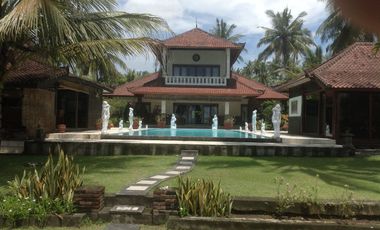 Bali Stunning Yoga Retreat Sunset Villa Estate Beach Front 8 bed room+ close to Balian Medewi