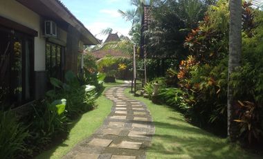 Bali Stunning Yoga Retreat Sunset Villa Estate Beach Front 8 bed room+ close to Balian Medewi