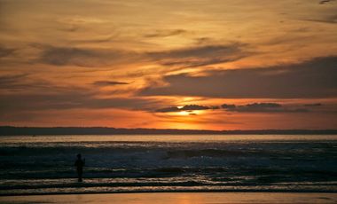 Bali Stunning Yoga Retreat Sunset Villa Estate Beach Front 8 bed room+ close to Balian Medewi