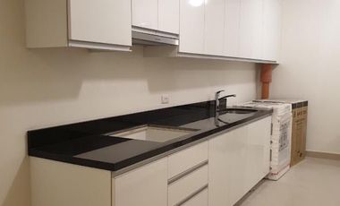 FOR SALE & FOR LEASE/RENT | 326 sqm 3BR Unit with Big Balcony in Two Roxas Triangle