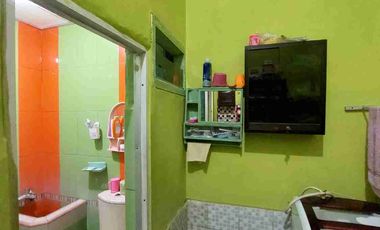 Jual Rumah 2 Lantai

Perum Griyo Wage Asri 
Wage Taman Sidoarjo

Luas 78m2 ( 6x13 )
LB 156m2 ( 2 Lantai )
KT 2+1
KM 1+1
Hadap Selatan
PLN 1300
Air PDAM + Sumur
Row jln 6m
Surat SHM IMB

*Turun Harga 800 Juta*
Cash / KPR