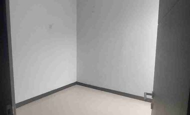 Jual Rumah Mewah 

Perum Pondok Mutiara
Sidoarjo Kota

Luas 96m2 ( 8x12 ) 
LB 110m2 ( 2 Lantai )
KT 4 KM 3
Hadap selatan
PLN Token 2200
Air PDAM
Row jln 8m
Surat SHM IMB

*Turun Harga 1.5 Miliar*
Cash / KPR