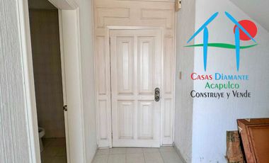 Vista parcial al mar, jardín privado, terraza y cuarto de servicio