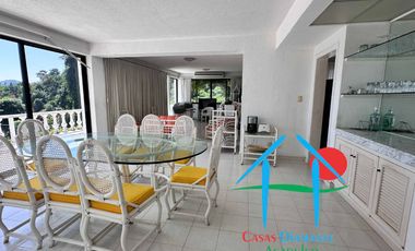 Vista parcial al mar, jardín privado, terraza y cuarto de servicio