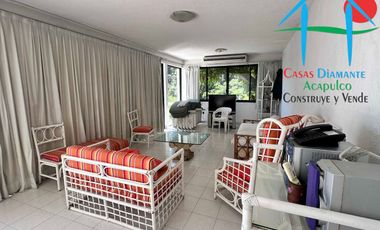 Vista parcial al mar, jardín privado, terraza y cuarto de servicio