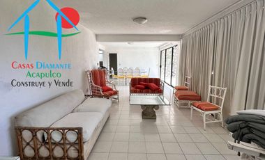 Vista parcial al mar, jardín privado, terraza y cuarto de servicio