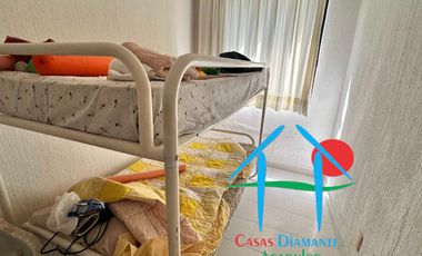 Vista parcial al mar, jardín privado, terraza y cuarto de servicio